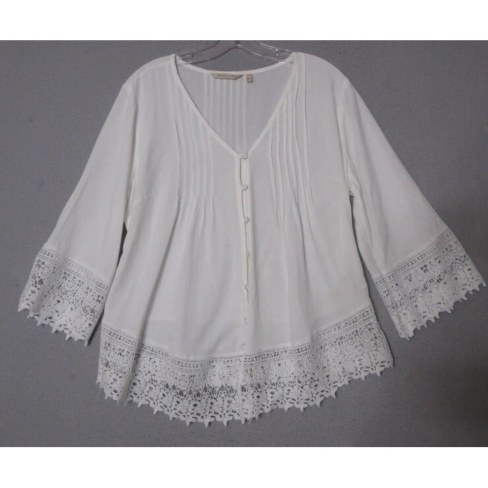 Soft Surroundings White Crochet Lace Boho Blouse Women M 3/4 Sleeve Pintuck Top
